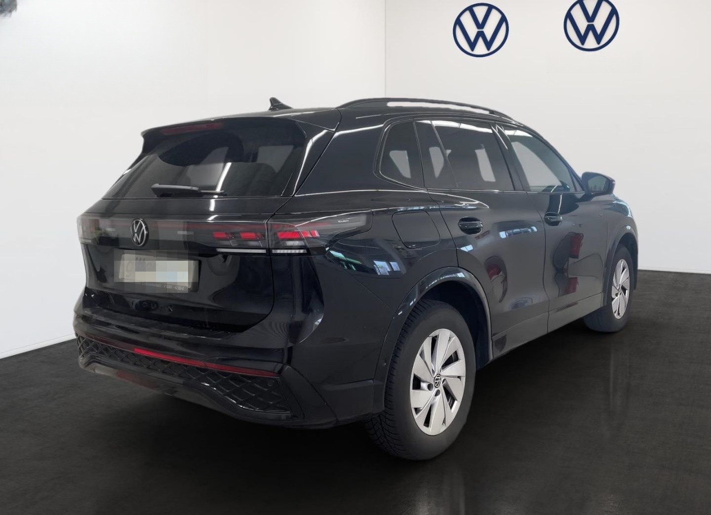 Volkswagen Tiguan 4M R-Line BLACK STYLE MATRIX AHKHEAD NAVI foto 3
