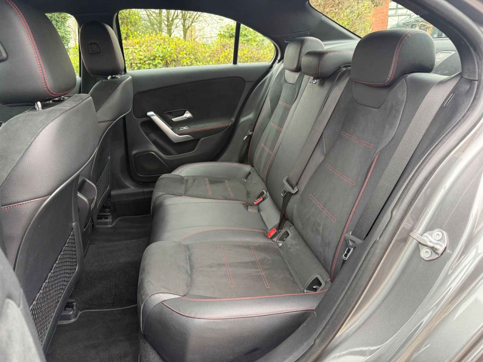 Mercedes-Benz A200*2.HD*AMG-Paket*Ambiente*Kamera*LED*MBUX*19Z foto 6