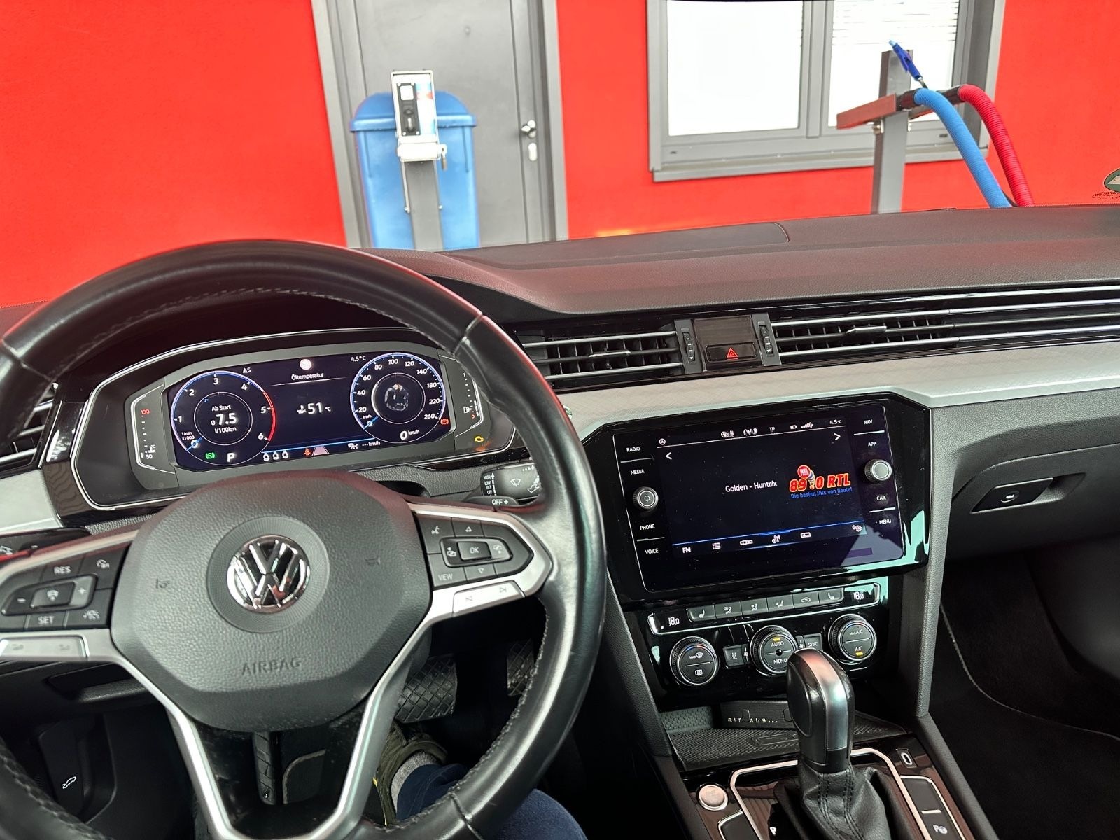 Volkswagen Passat Variant 2.0 TDI SCR 140kW DSG Busines... foto 4