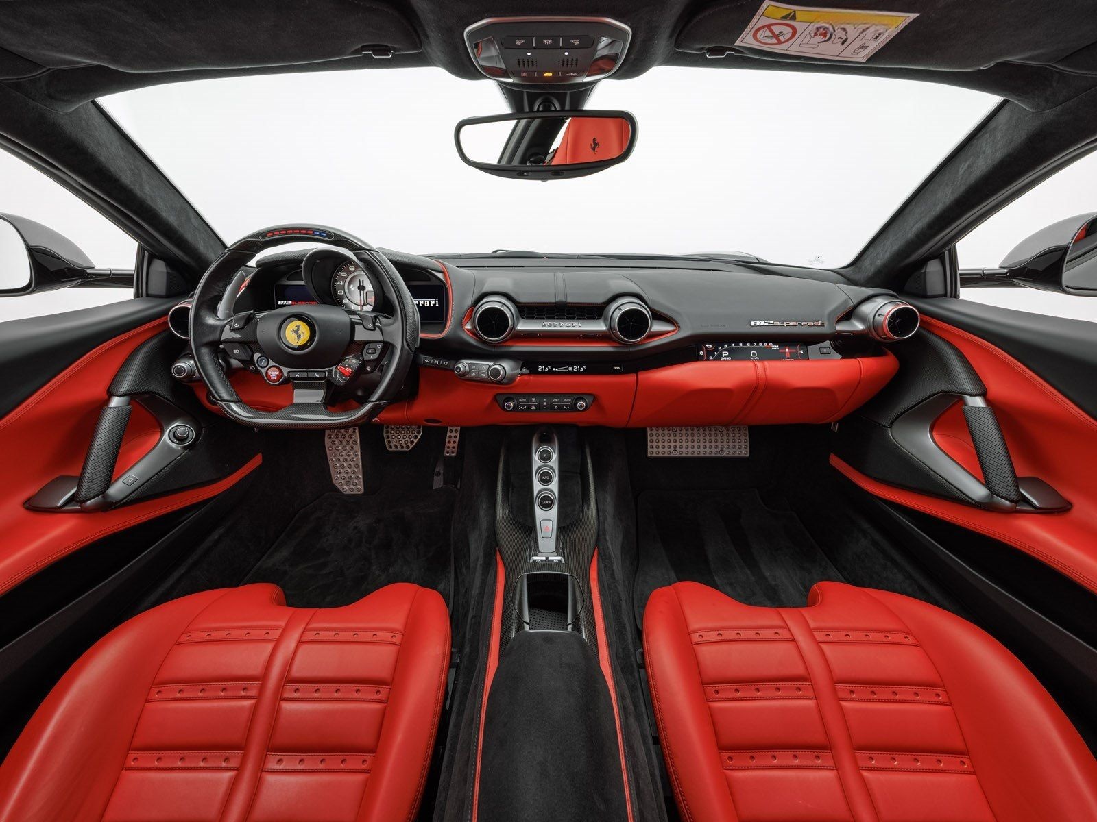 Ferrari 812 Superfast foto 4