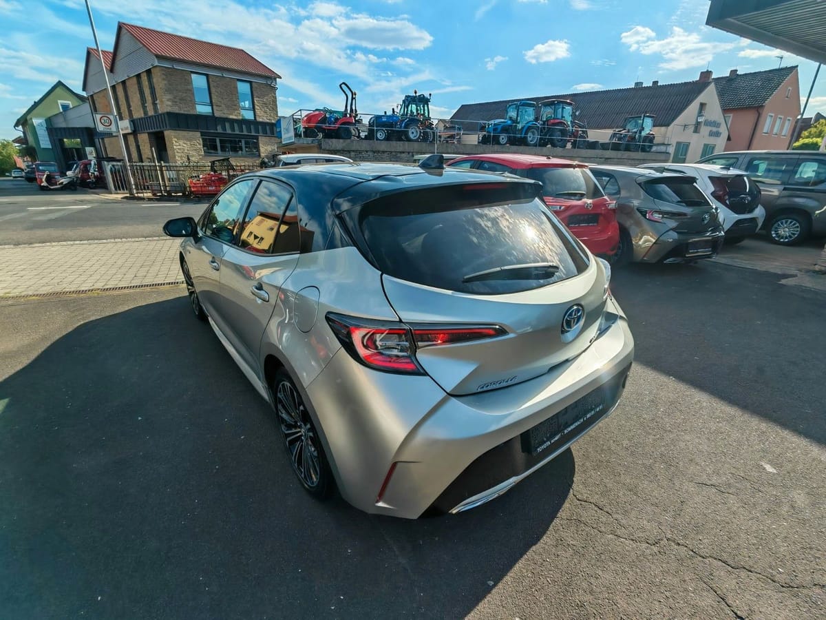 Toyota Corolla Hybrid Style foto 3