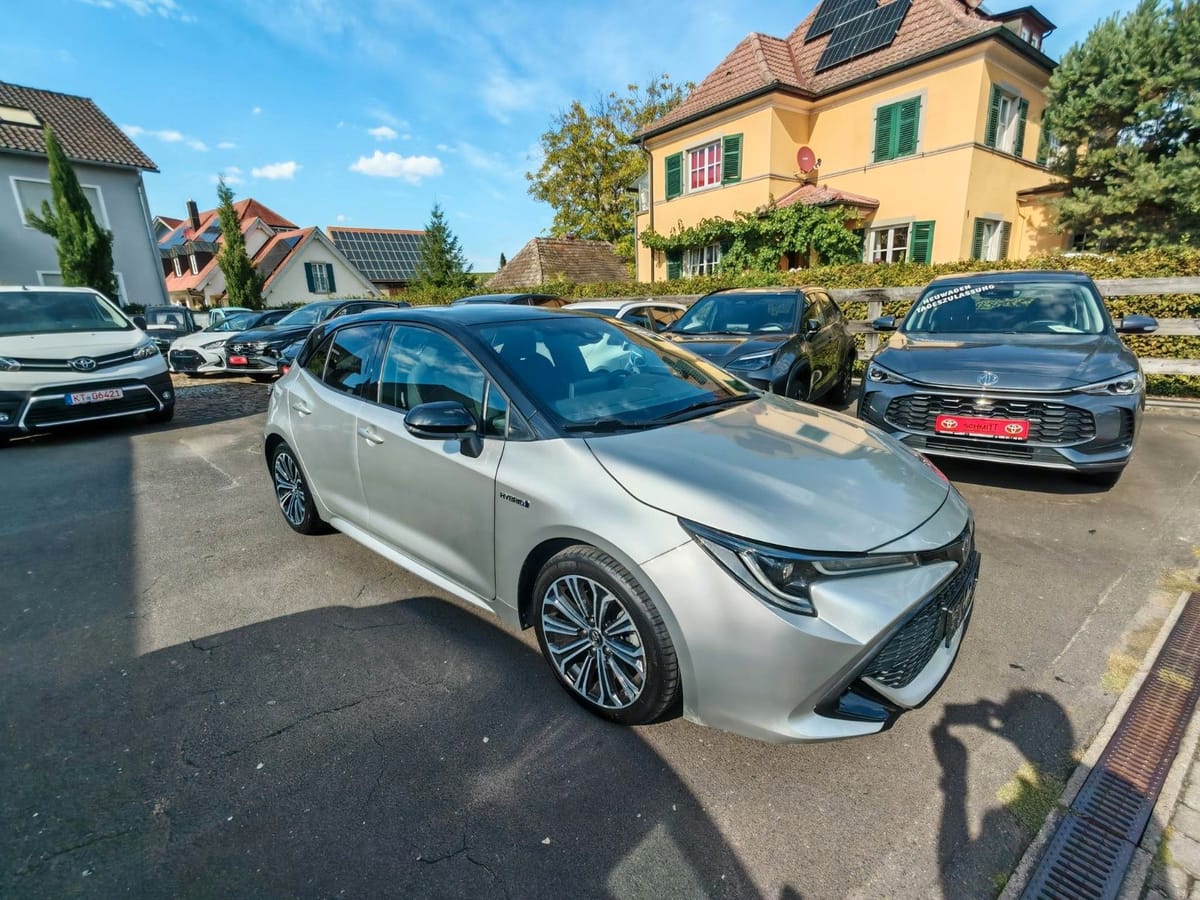 Toyota Corolla Hybrid Style foto 4