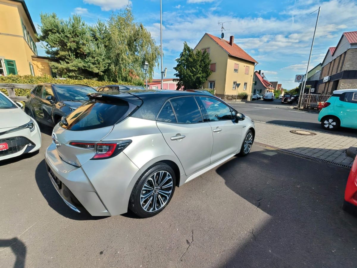 Toyota Corolla Hybrid Style foto 5