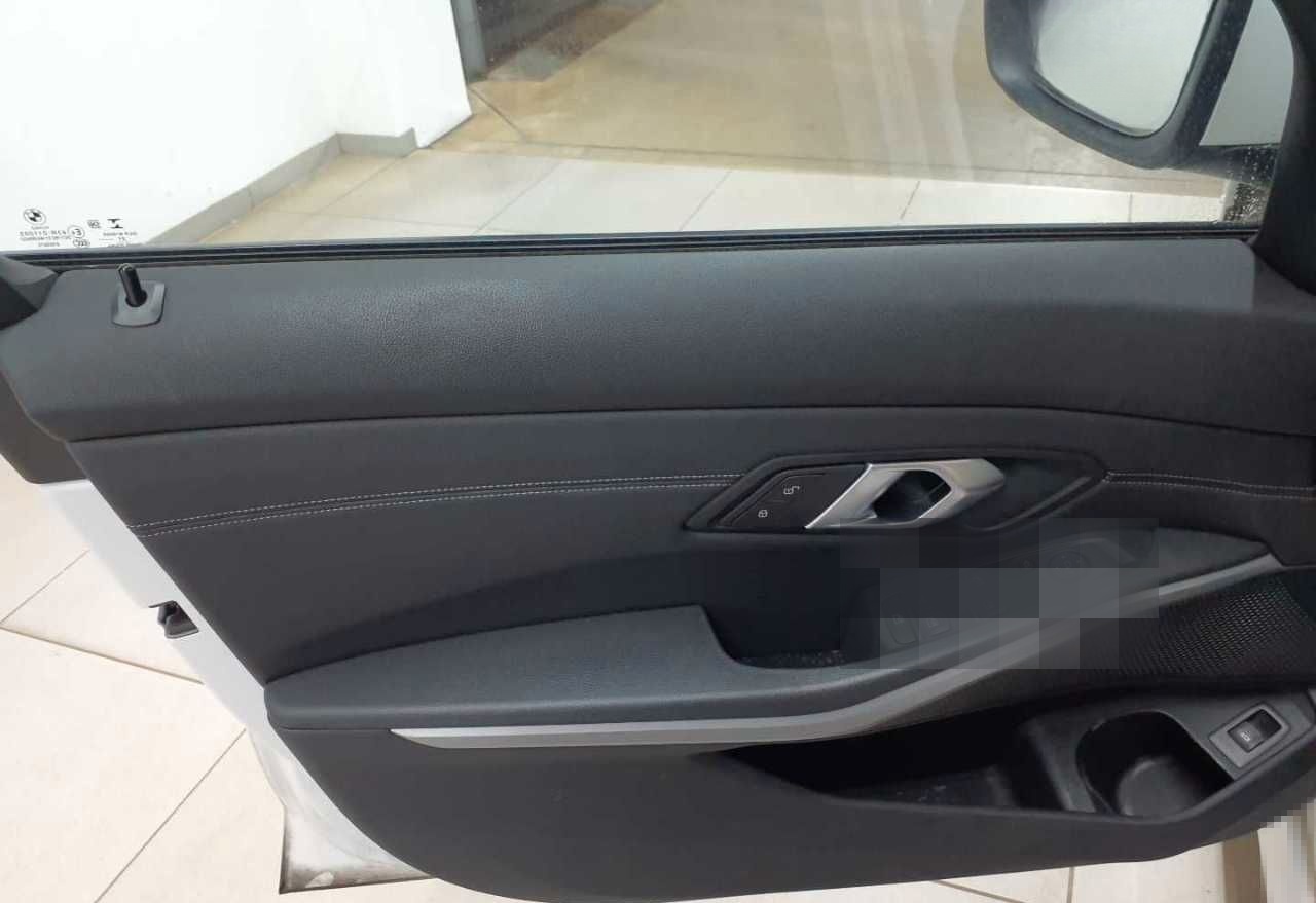 BMW 318d Touring Aut. Advantage Navi SHZ LED foto 4