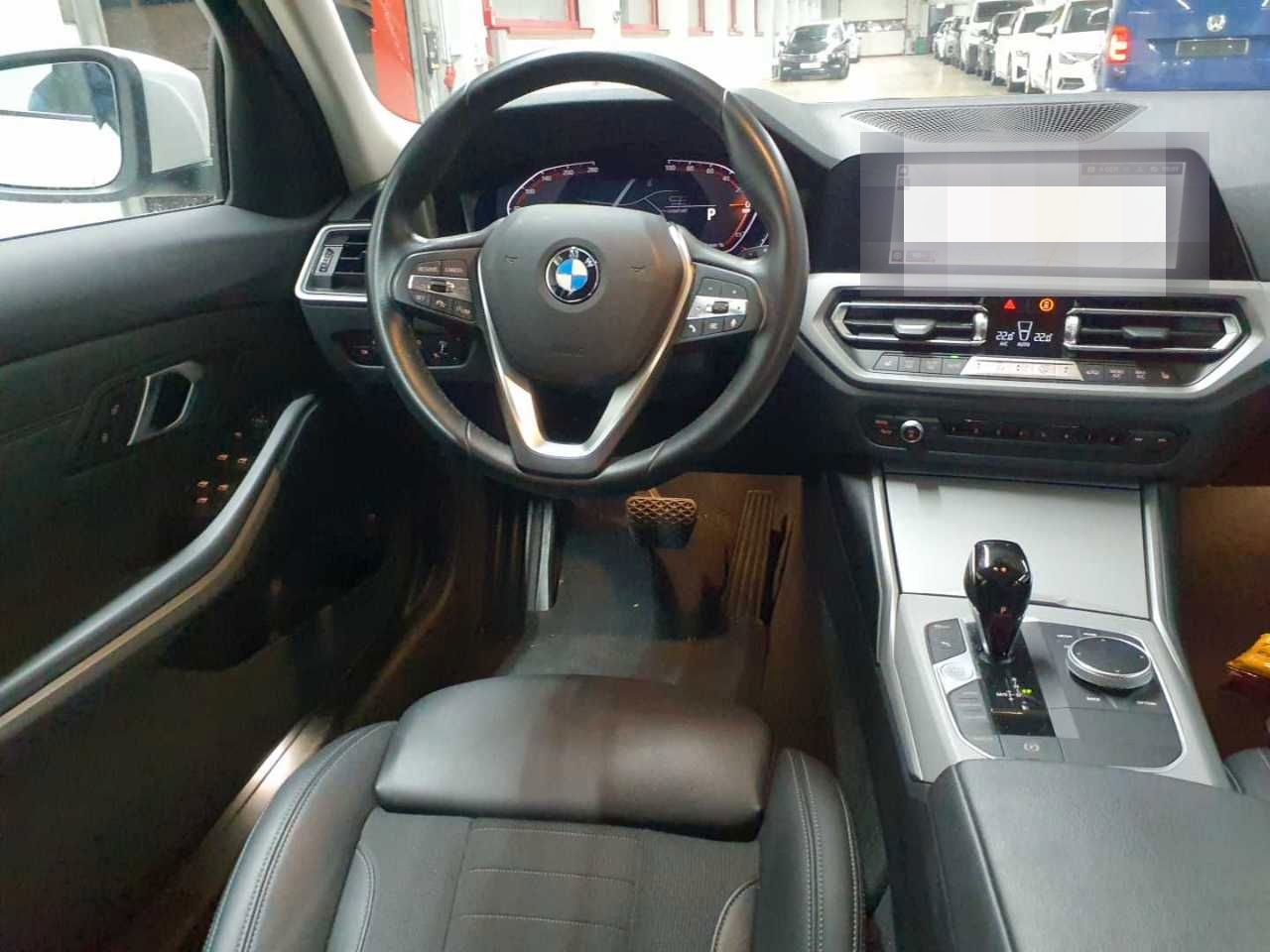 BMW 318d Touring Aut. Advantage Navi SHZ LED foto 5