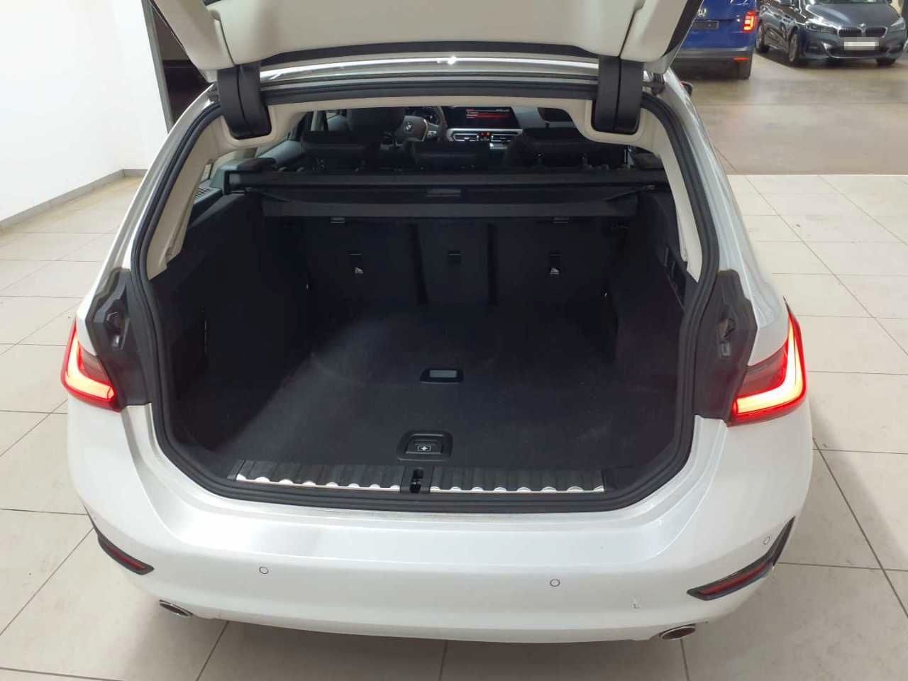 BMW 318d Touring Aut. Advantage Navi SHZ LED foto 9