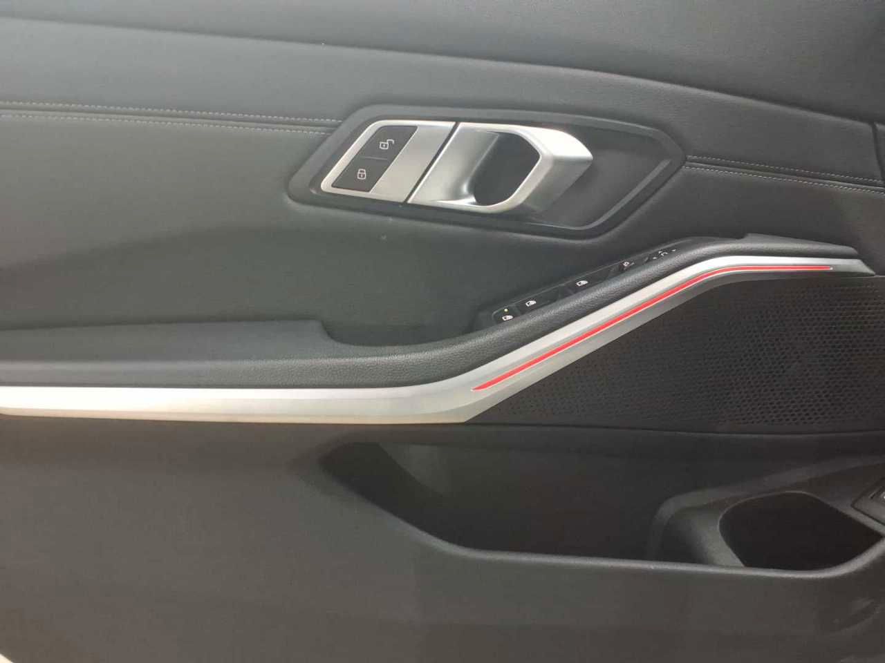 BMW 318d Touring Aut. Advantage Navi SHZ LED foto 4