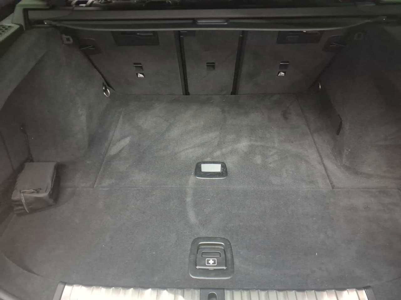 BMW 318d Touring Aut. Advantage Navi SHZ LED foto 10