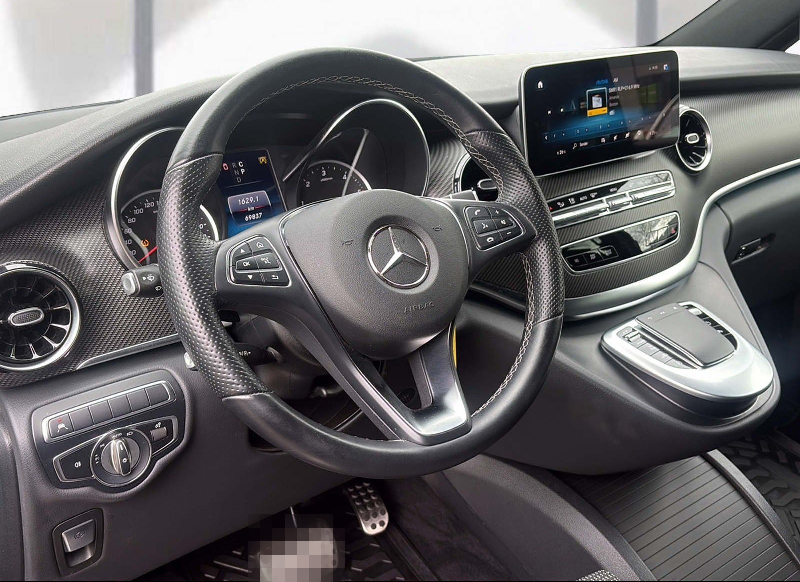 Mercedes-Benz V 300 d L Edition 2023 AMG NIGHT AIRMATIC DSC foto 15