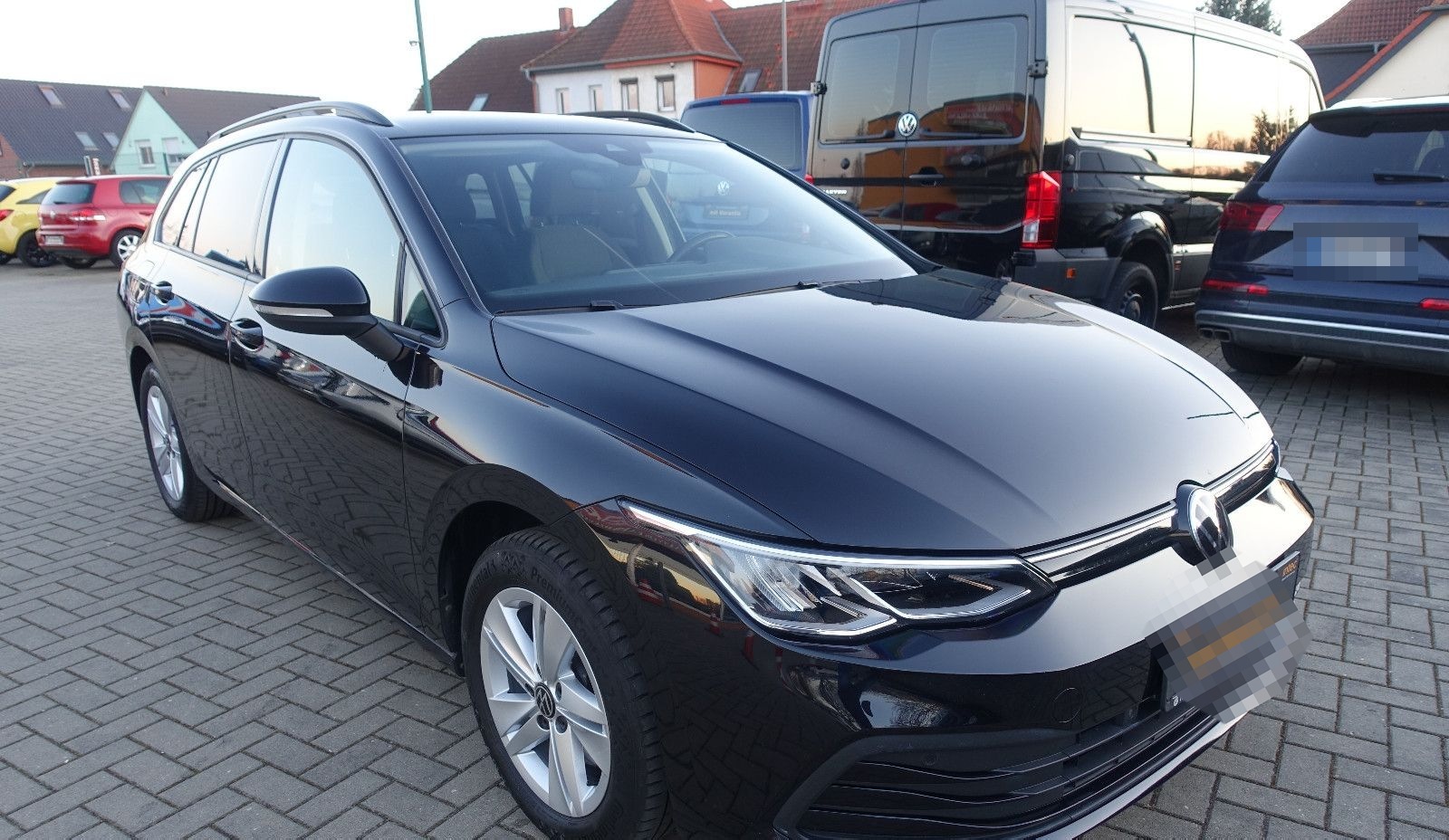 Volkswagen Golf VIII Variant*LED*ACC*Navi*AppleCar*PDC*AZV foto 3