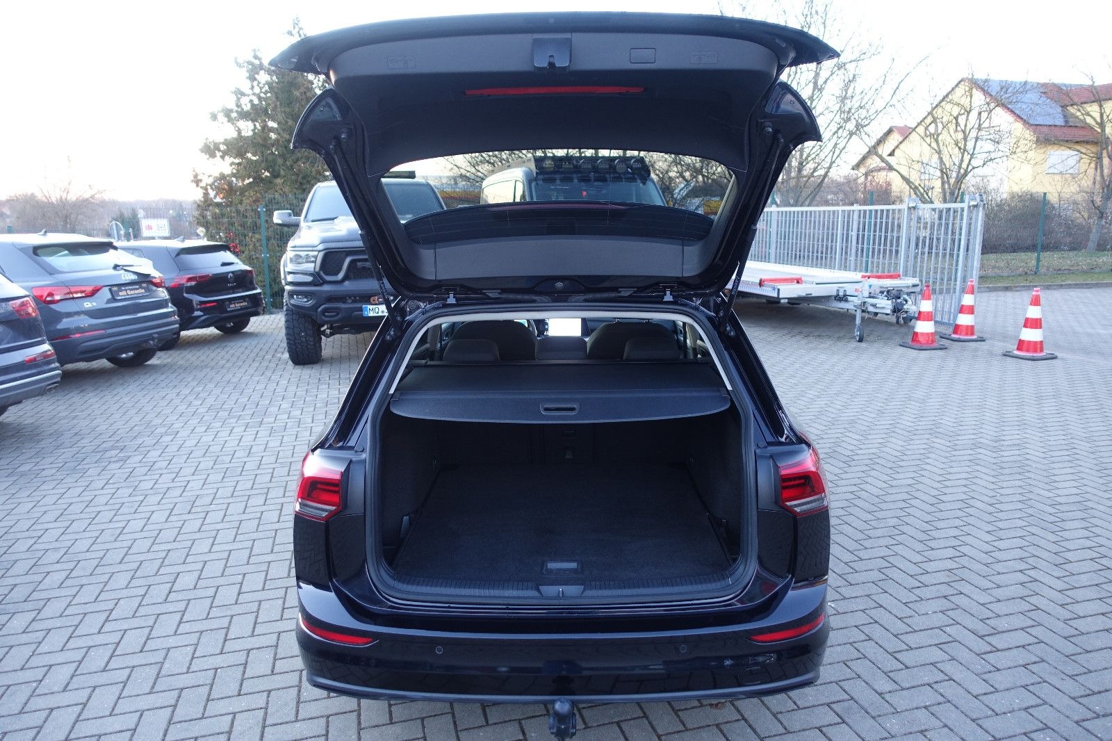 Volkswagen Golf VIII Variant*LED*ACC*Navi*AppleCar*PDC*AZV foto 33