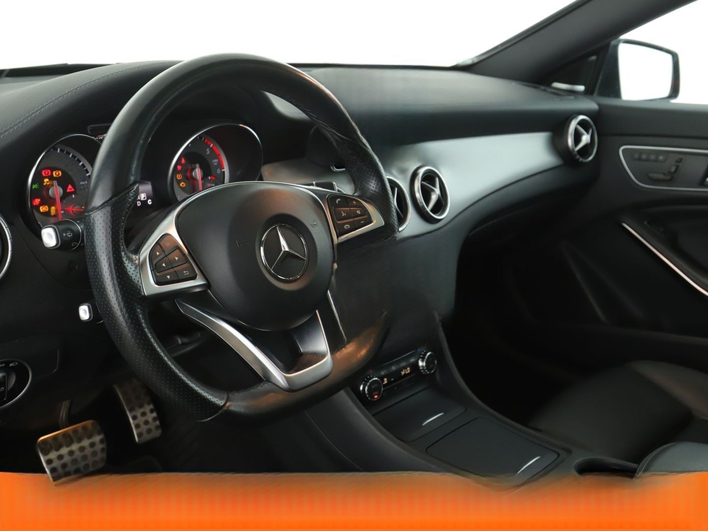 Mercedes-Benz CLA 220 d AMG Line Aut.*XENON*NAVI*TEMPO*CAM*PDC foto 11