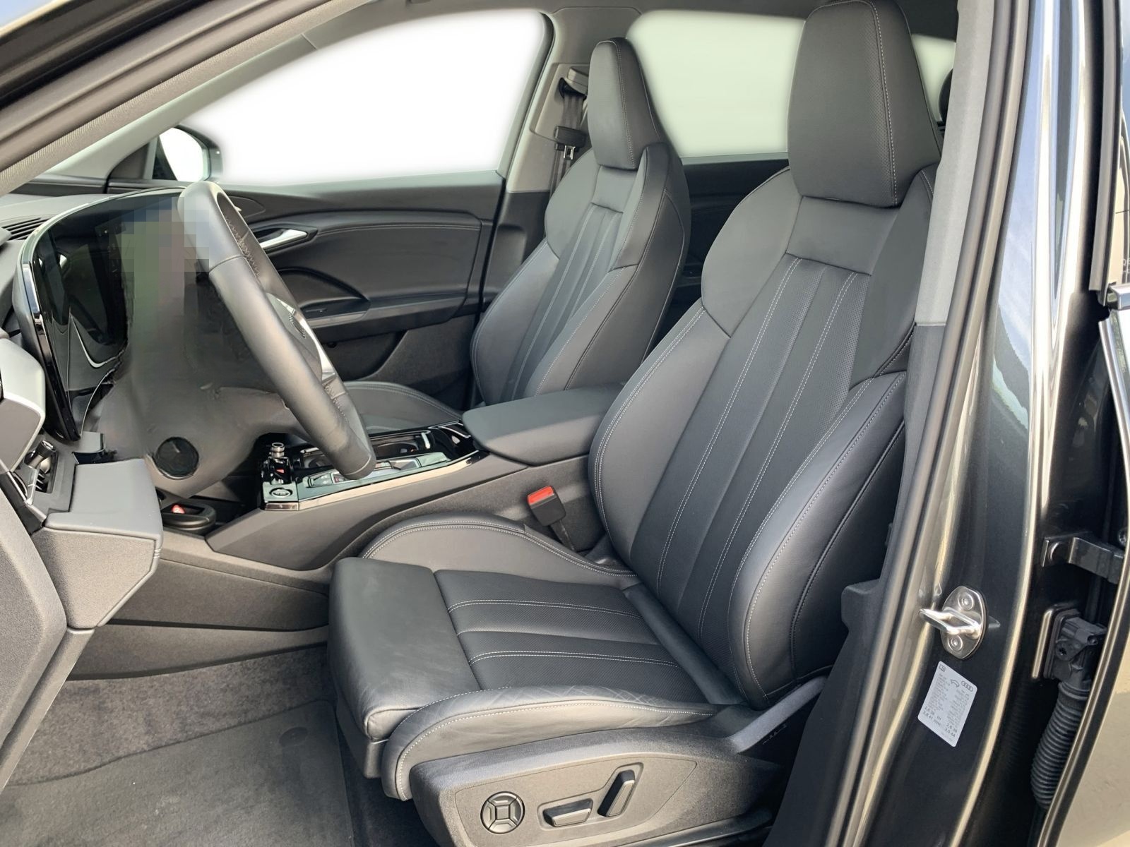 Audi Q6 e-tron QUATT S LINE MATRIX+AHK+PANO+B&O+LUFT+ foto 10