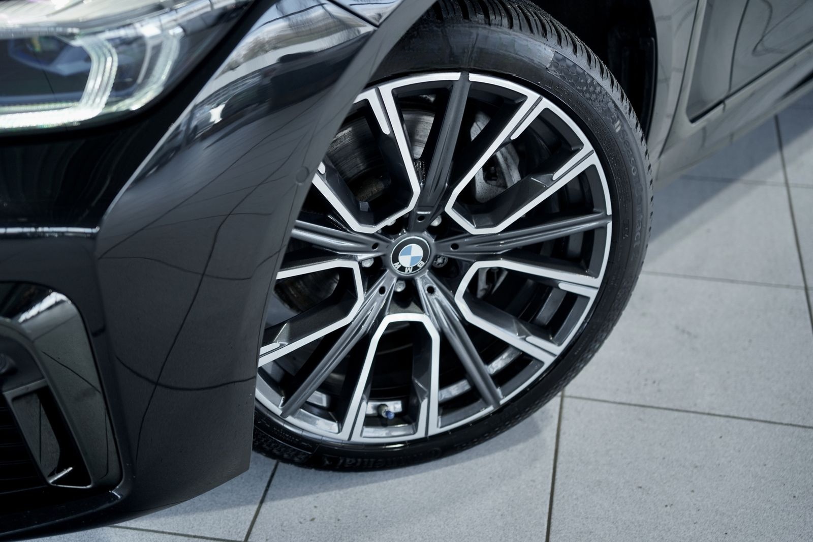 BMW 730 d xD M Sportpaket *20Zoll *H&K *Nappa *H-UP* foto 3