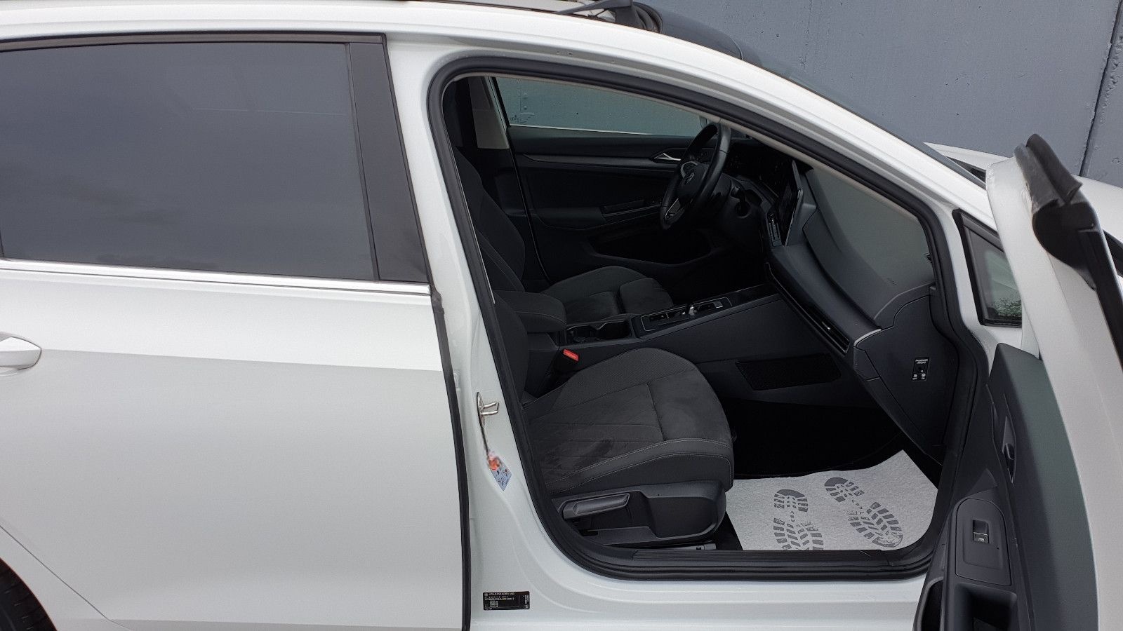 Volkswagen Golf 8 2.0 TDI DSG Style Pano/Navi+/ACC/Kamera foto 7