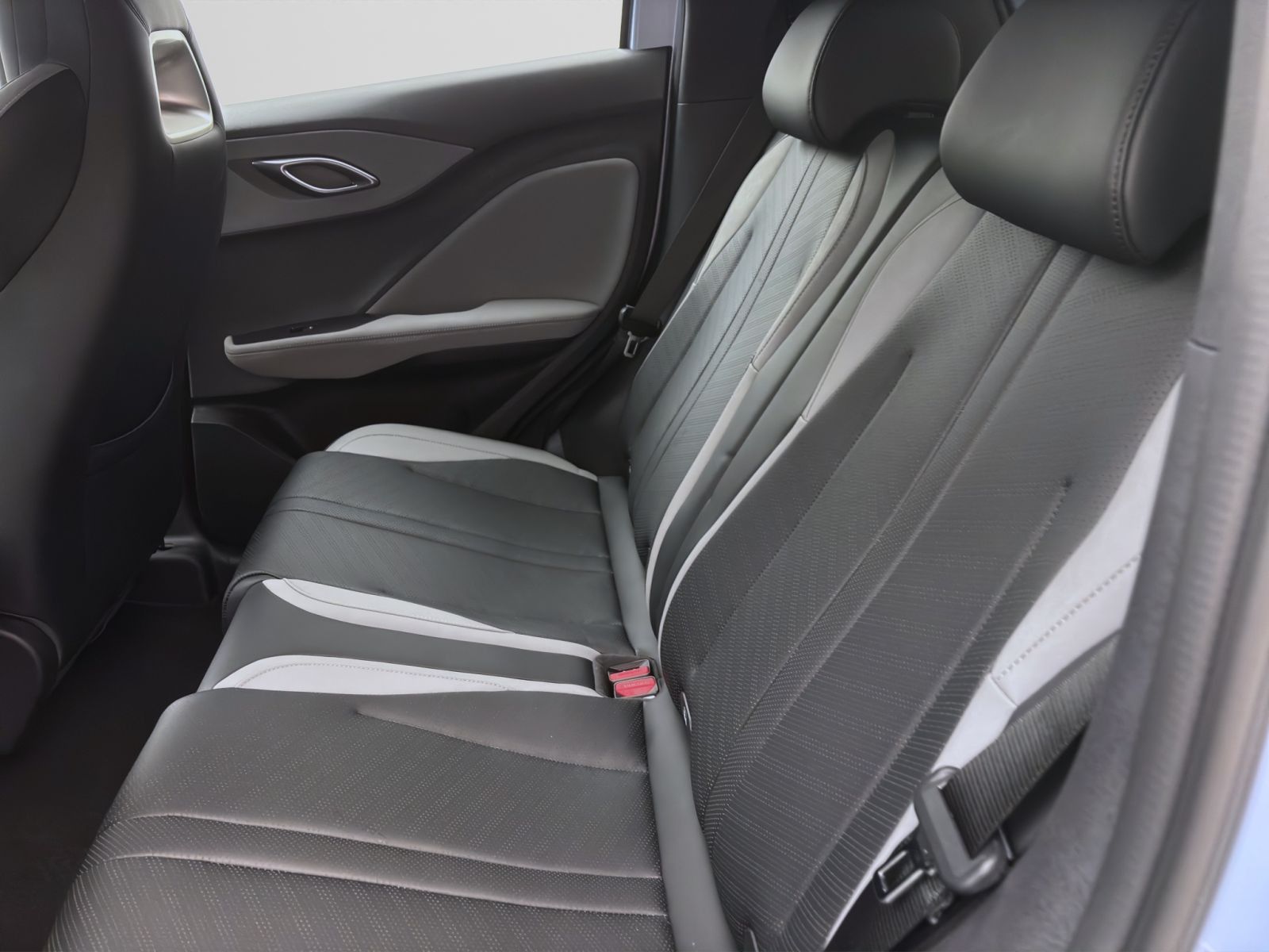 BYD DOLPHIN SURF BOOST NAVI KLIMA LM16 KAMERA PDC foto 15