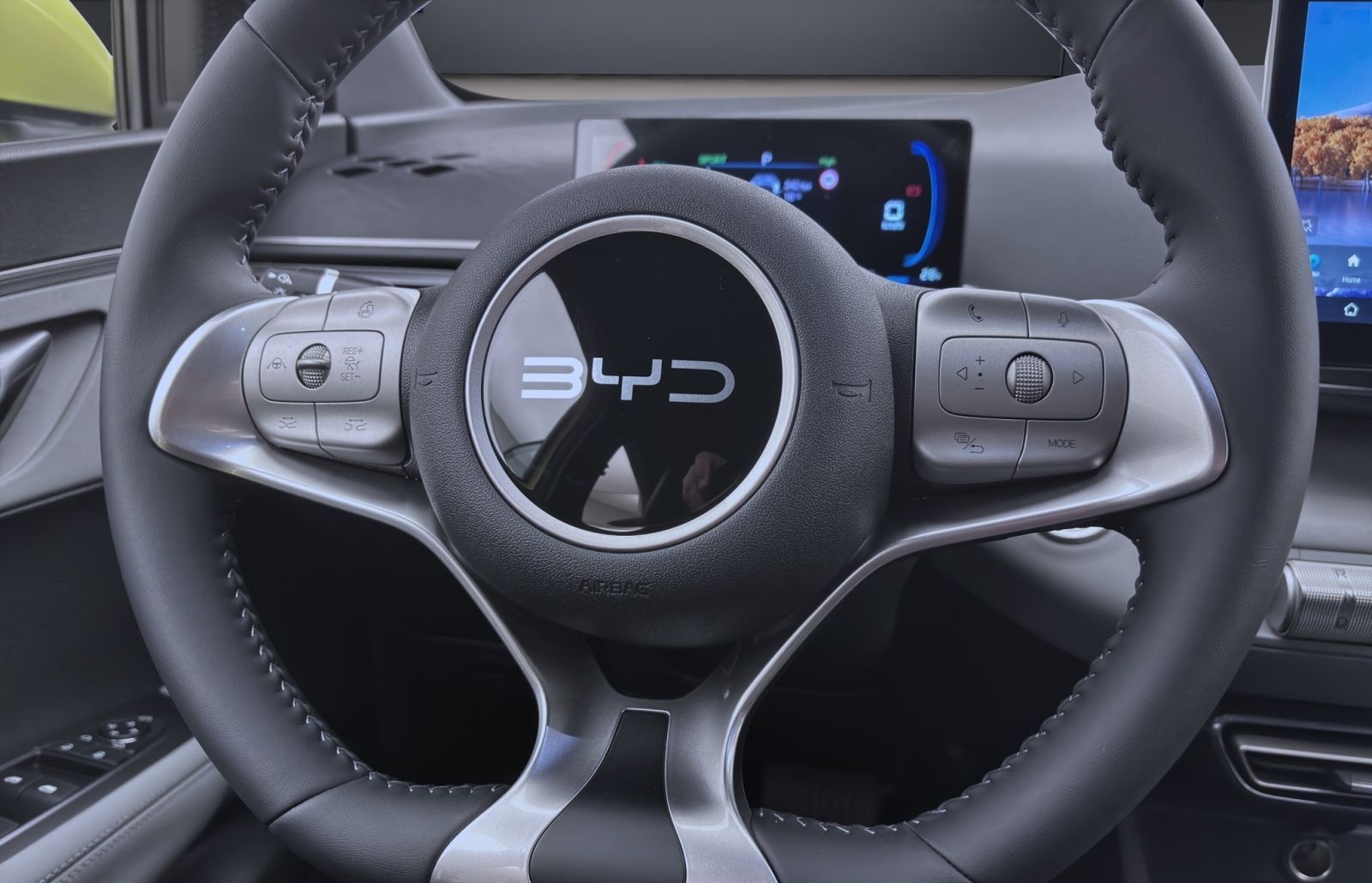 BYD DOLPHIN SURF BOOST NAVI KLIMA LM16 KAMERA PDC foto 12