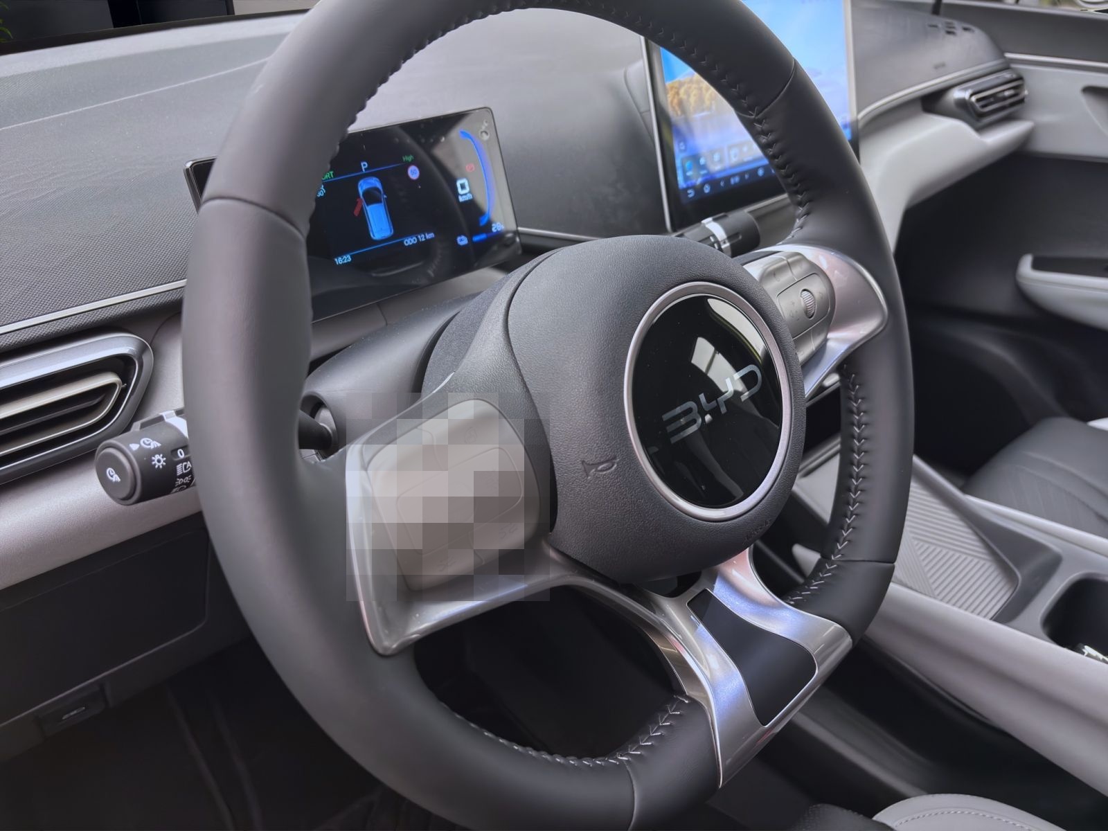 BYD DOLPHIN SURF BOOST NAVI KLIMA LM16 KAMERA PDC foto 17