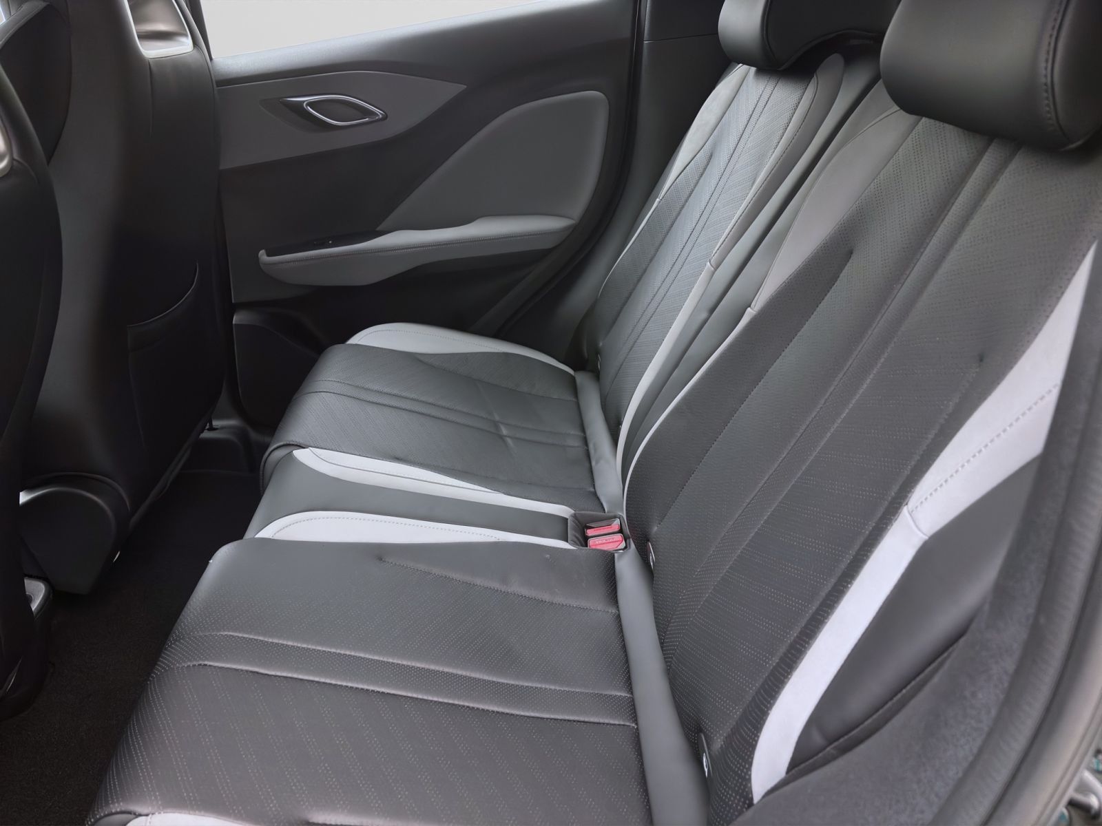 BYD DOLPHIN SURF BOOST NAVI KLIMA LM16 KAMERA PDC foto 15