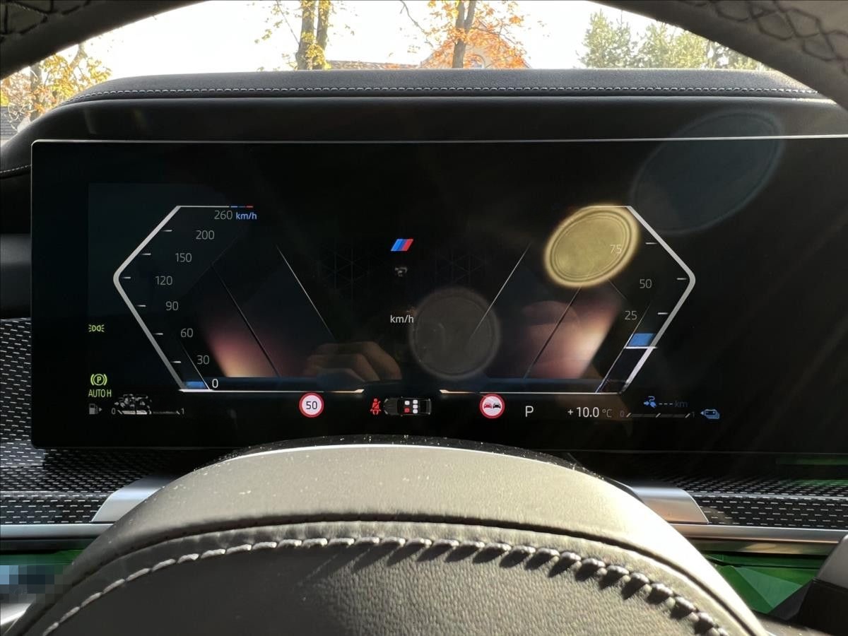 BMW 750 e xDrive M Sport foto 8