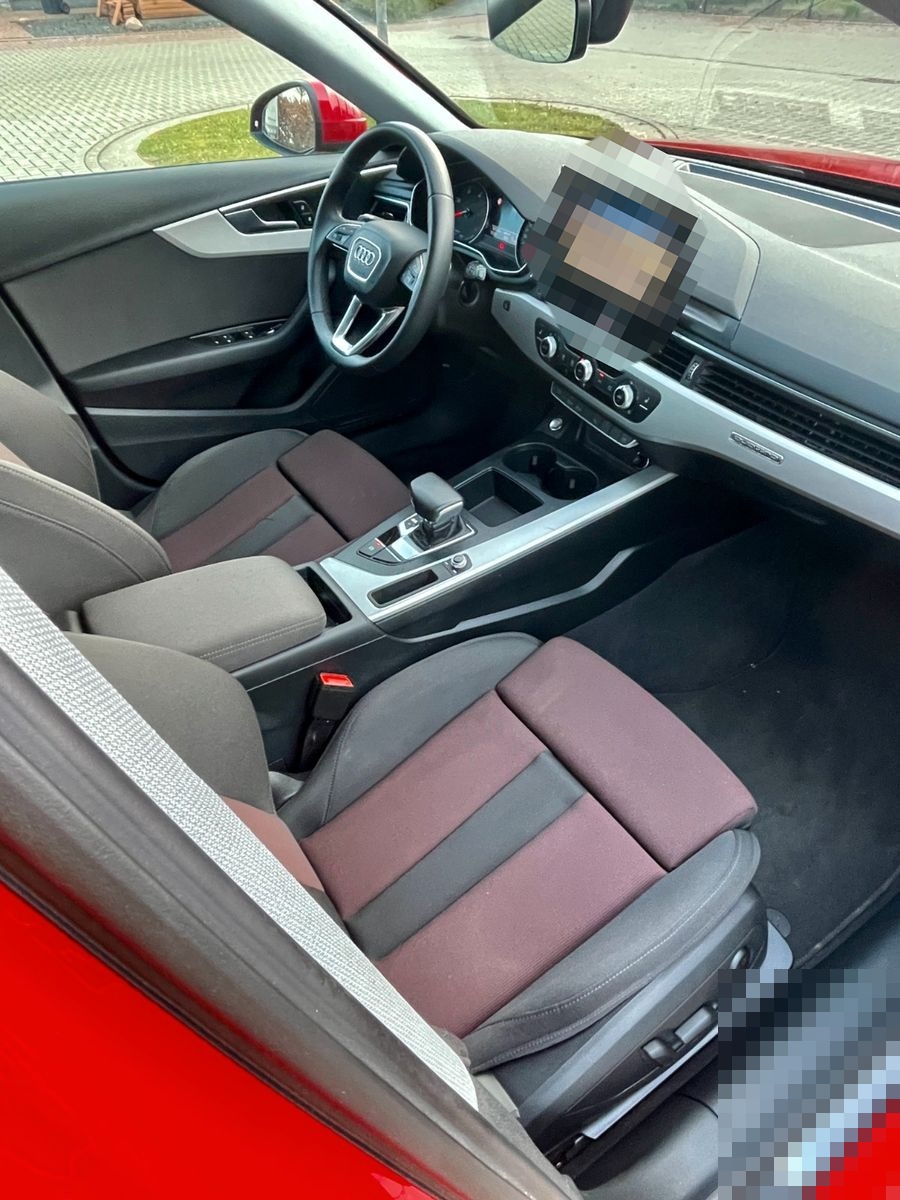 Audi A4 40 TDI S tronic quattro Avant - foto 12