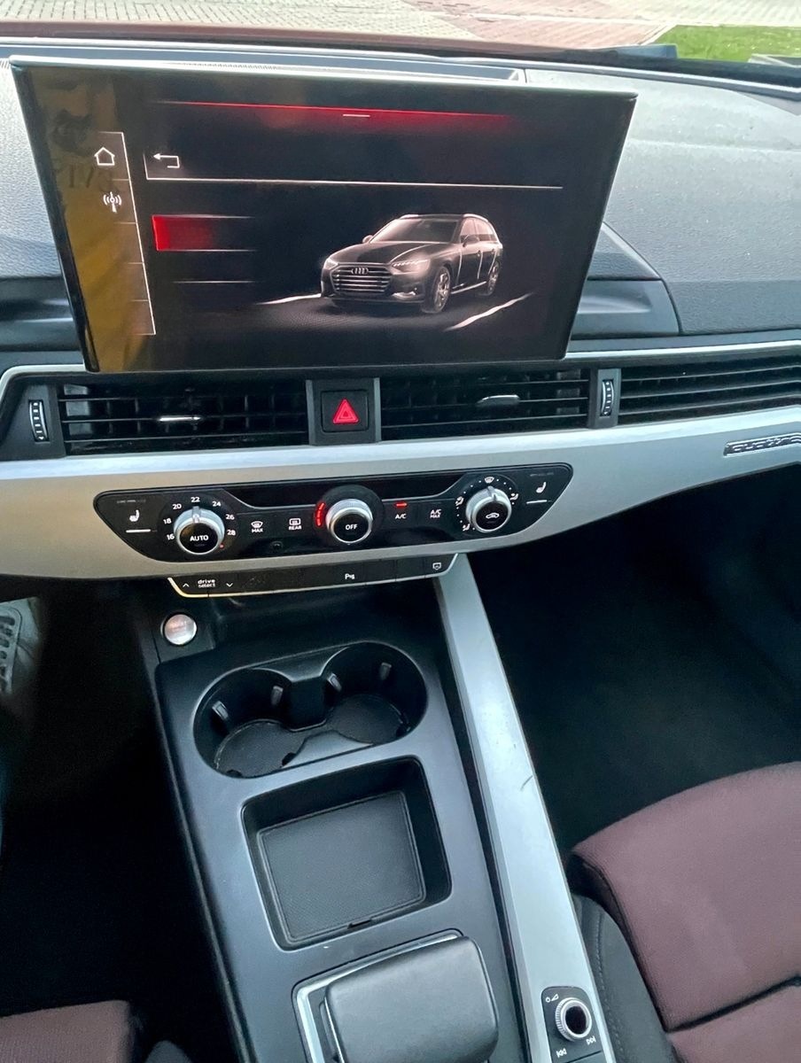 Audi A4 40 TDI S tronic quattro Avant - foto 13