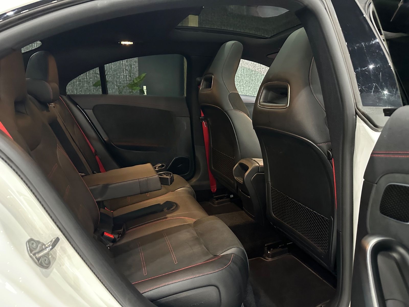 Mercedes-Benz CLA 45 AMG 4Matic+ / MBUX / Burmester / PANORAMA foto 8