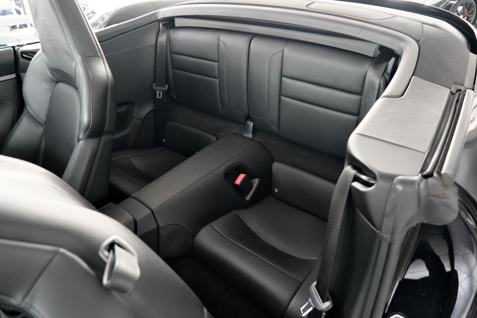 Porsche 992 Carrera 4S Cabrio Sportabgas Allradlenkung D foto 14