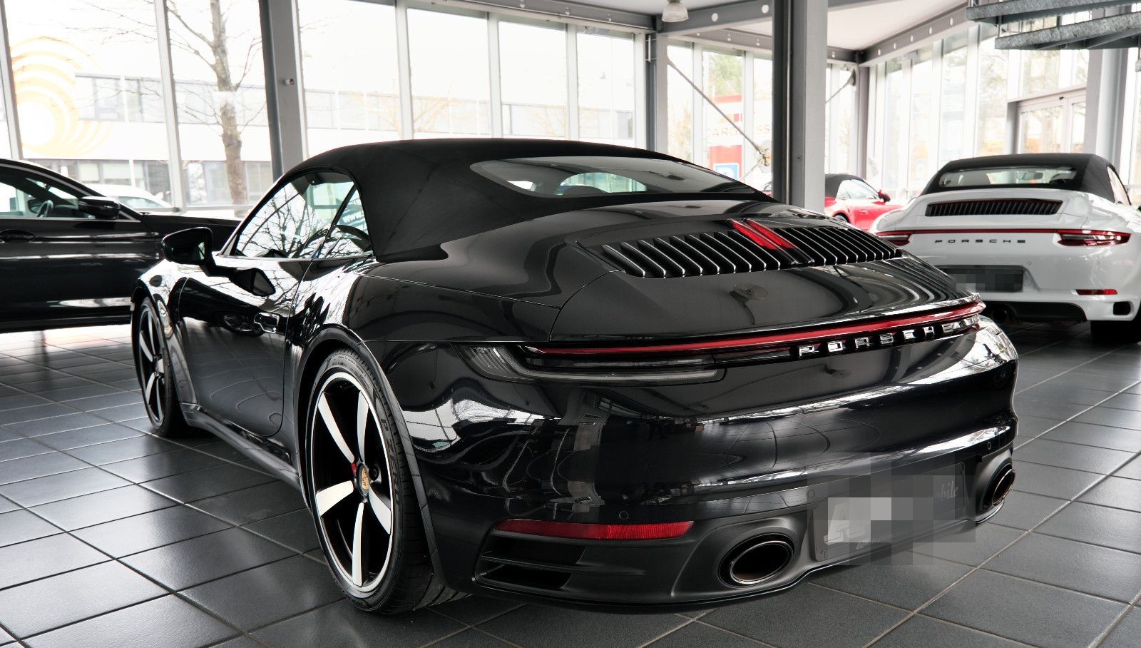 Porsche 992 Carrera 4S Cabrio Sportabgas Allradlenkung D foto 6