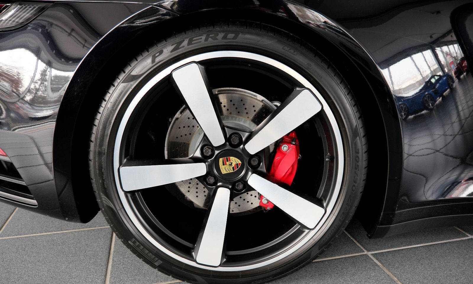 Porsche 992 Carrera 4S Cabrio Sportabgas Allradlenkung D foto 7