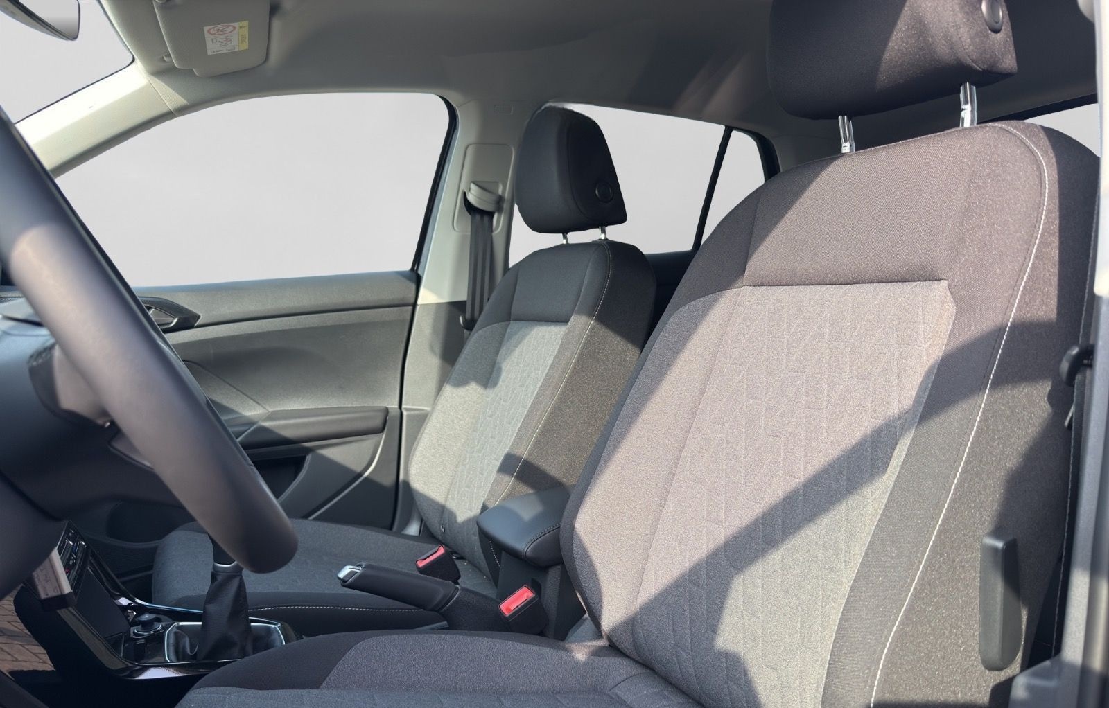Volkswagen T-Cross Life 1.0 TSI | AHK LED NAVI DAB ACC RÜKA foto 15
