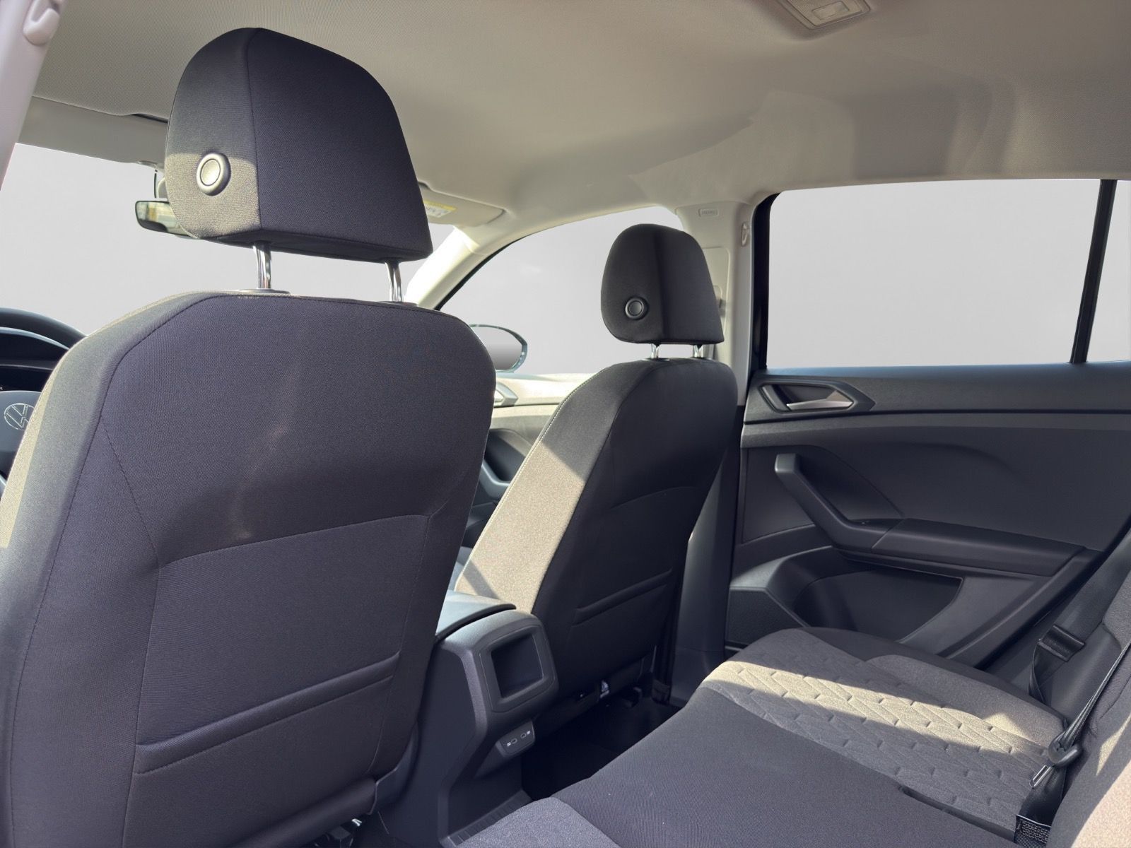 Volkswagen T-Cross Life 1.0 TSI | AHK LED NAVI DAB ACC RÜKA foto 17