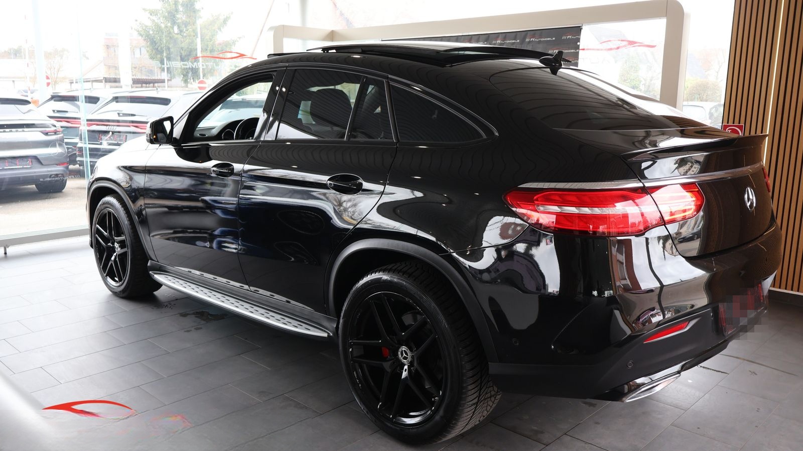 Mercedes-Benz GLE 350 d 4Matic AMG Line LED* Panorama* Kamera* foto 3