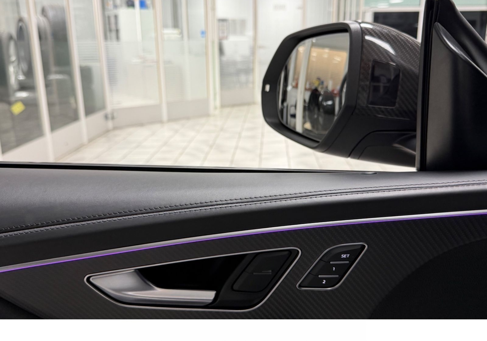 Audi RS Q8 4.0*PANO*KERAMIK*CARBON*MAS*STH*SITZBEL*HU foto 21