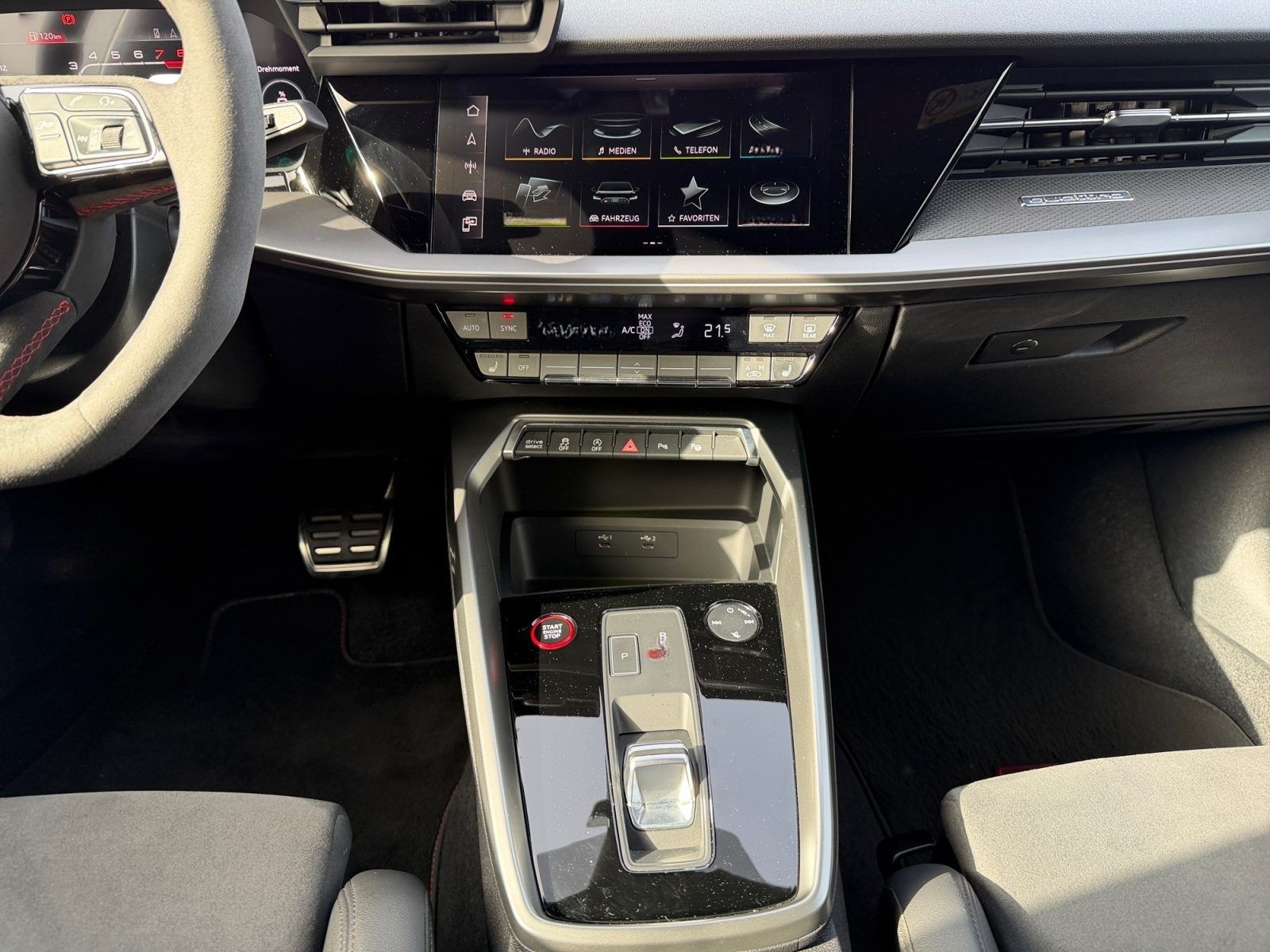 Audi RS3 Sportback 2.5 TFSI quattro S tronic  Navi foto 11