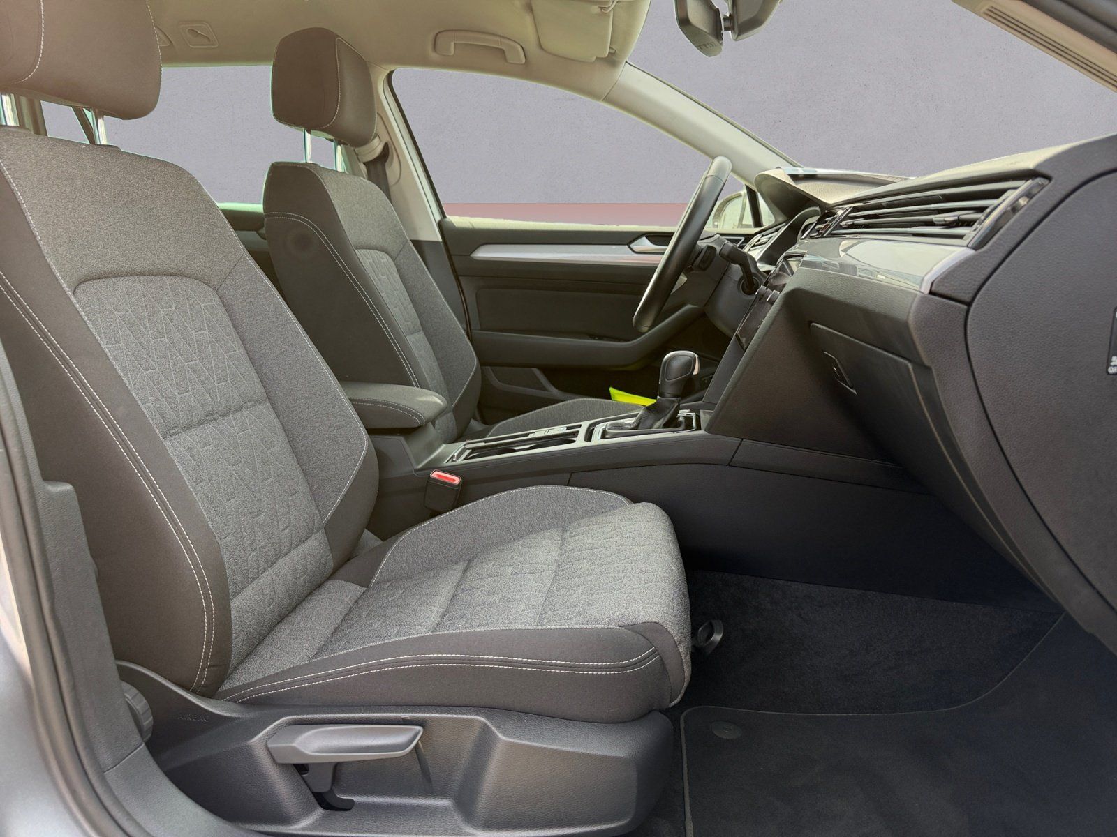 Volkswagen Passat Variant Business 1.5 TSI OPF DSG NAVI / R foto 15