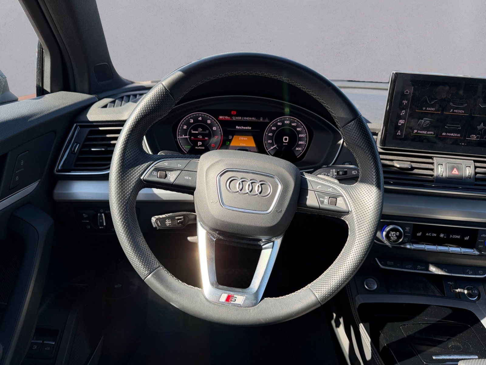 Audi Q5 S line 50 TFSI e quattro S tronic 360° Kamera foto 12