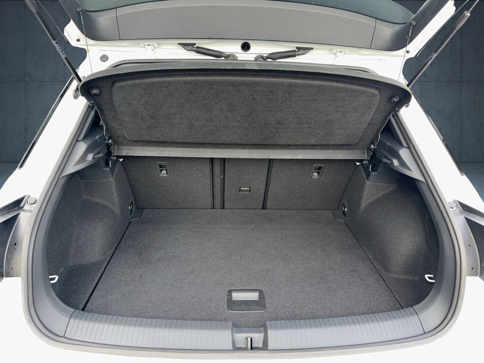 Volkswagen T-Roc Style 1.0 TSI Nav/Kam/18"/Massage/Business foto 13