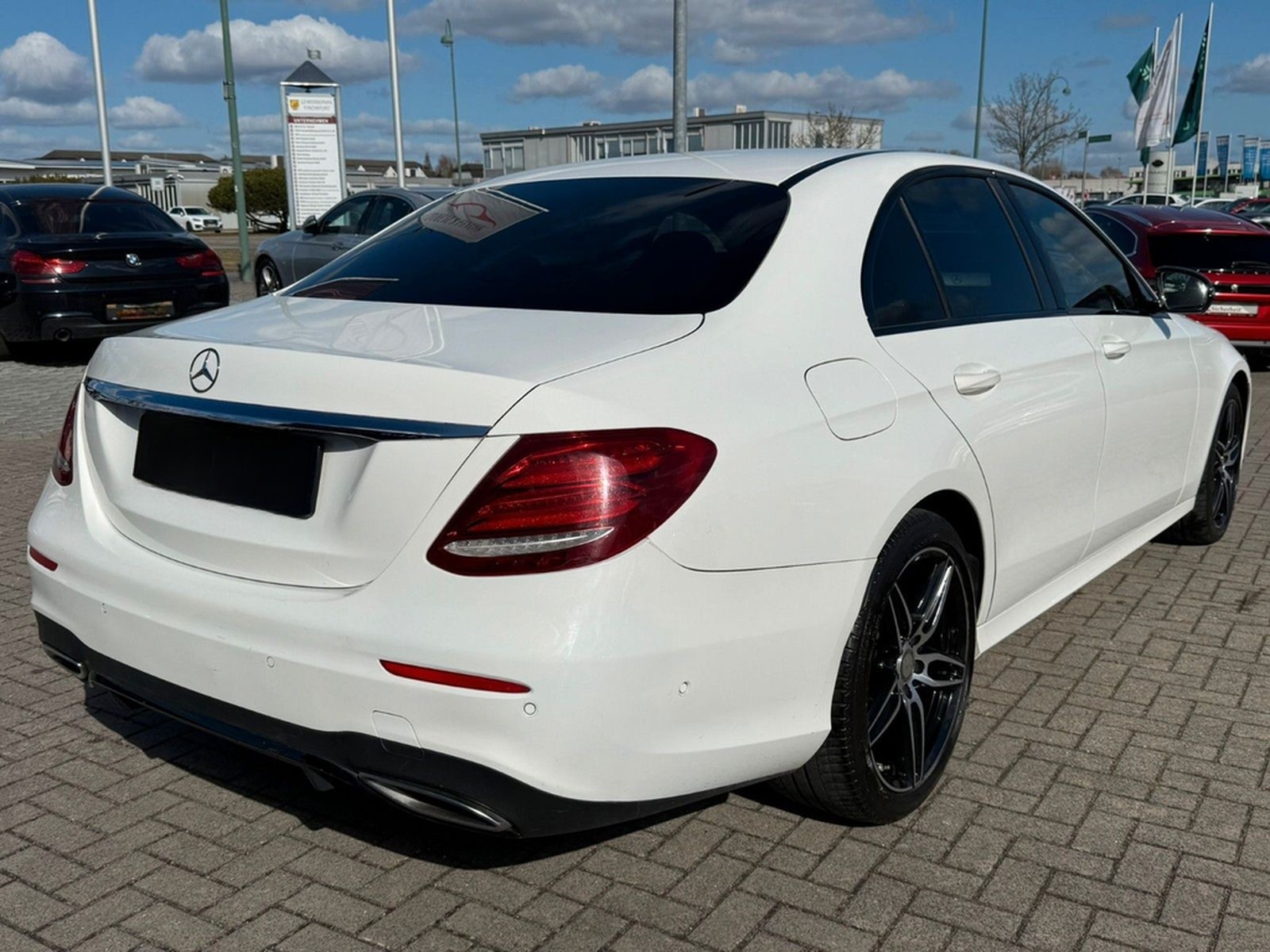 Mercedes-Benz E200 Lim. 9G-TRONIC"AMG-Line"AHK*AMBIENTE*KAMERA foto 9