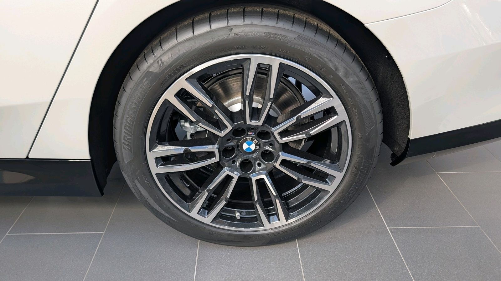 BMW 520d M Sport AHK HeadUp Innovation HarmanKardon foto 13