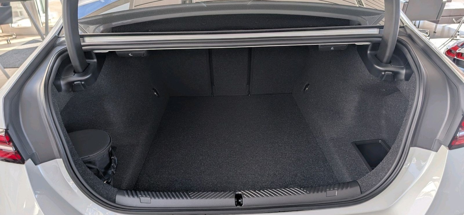 BMW 520d M Sport AHK HeadUp Innovation HarmanKardon foto 6