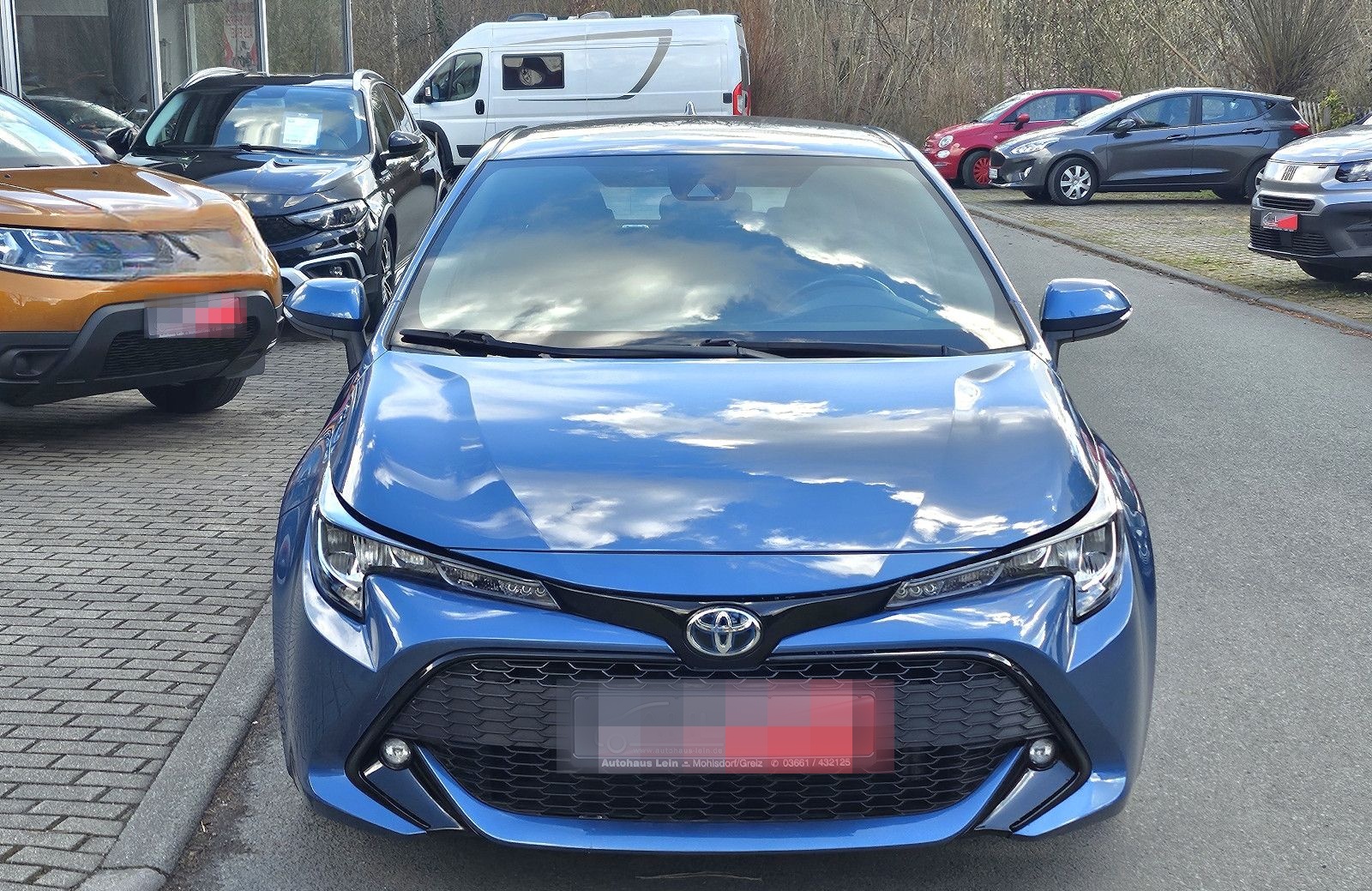 Toyota Corolla Hybrid foto 2
