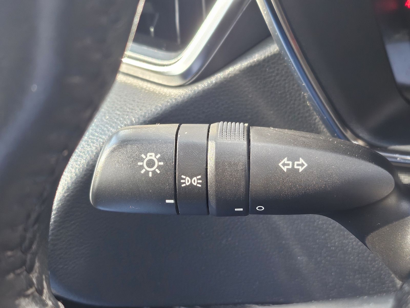 Toyota Corolla Hybrid foto 20