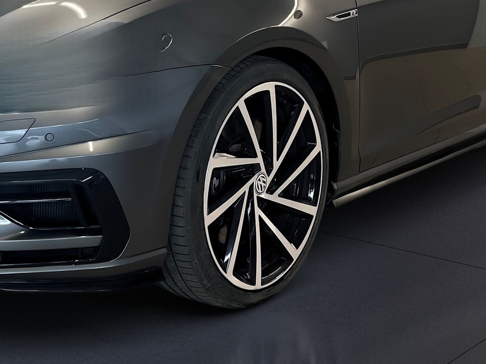 Volkswagen Golf VII R 4MOTION DSG+ALU 19+PANO+DYNAUDIO+RÜCK foto 14