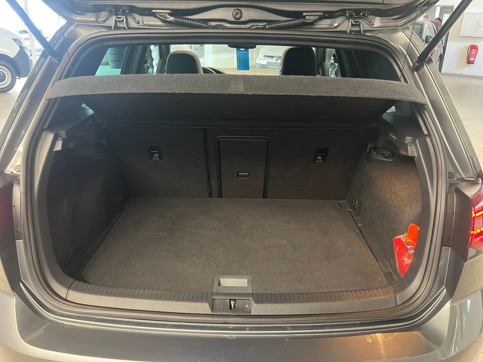 Volkswagen Golf VII R 4MOTION DSG+ALU 19+PANO+DYNAUDIO+RÜCK foto 15