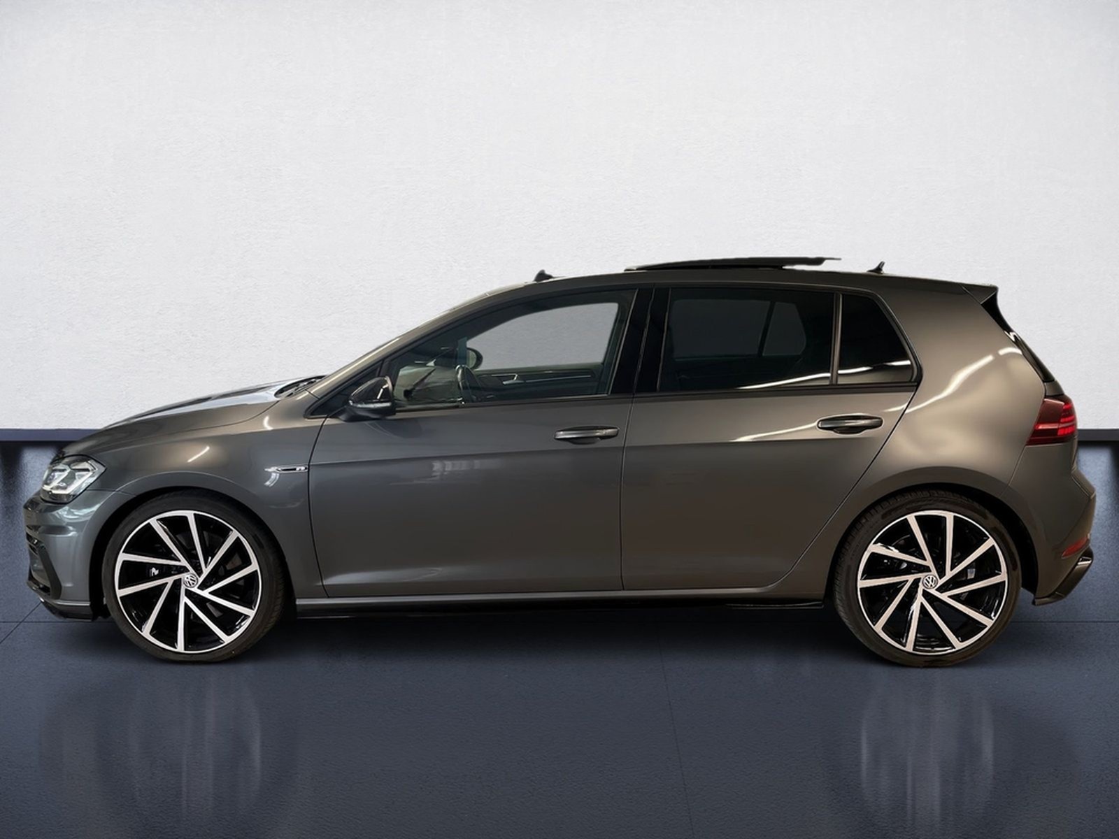 Volkswagen Golf VII R 4MOTION DSG+ALU 19+PANO+DYNAUDIO+RÜCK foto 3