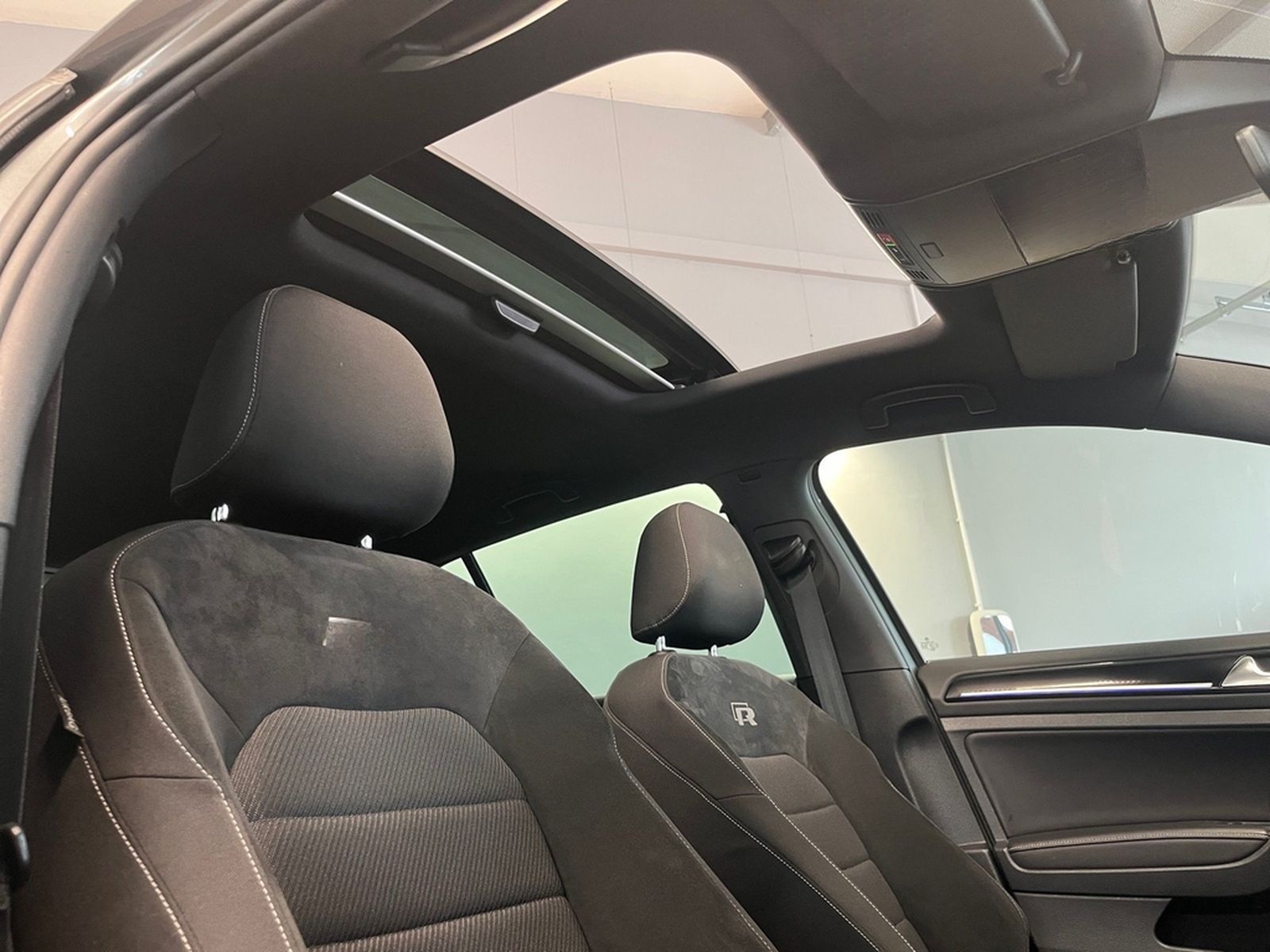 Volkswagen Golf VII R 4MOTION DSG+ALU 19+PANO+DYNAUDIO+RÜCK foto 21