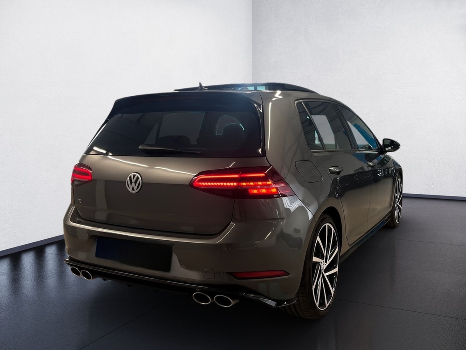 Volkswagen Golf VII R 4MOTION DSG+ALU 19+PANO+DYNAUDIO+RÜCK foto 6