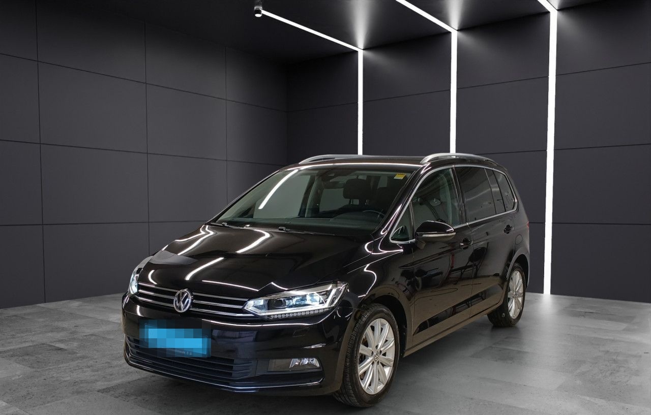 Volkswagen Touran Highline 1.5TSi DSG Navi LED AHK RearView foto 2
