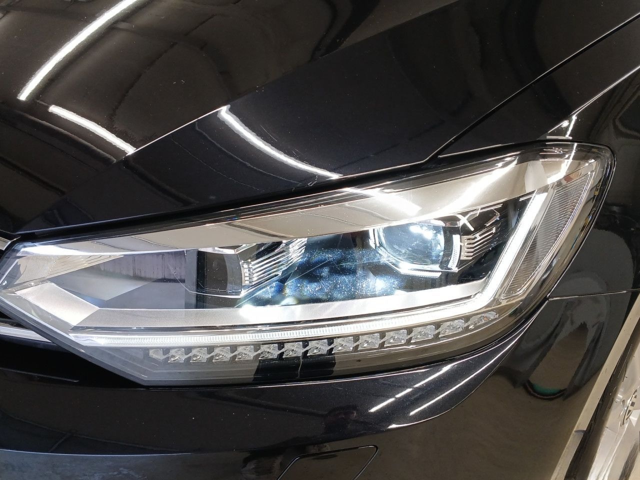 Volkswagen Touran Highline 1.5TSi DSG Navi LED AHK RearView foto 12